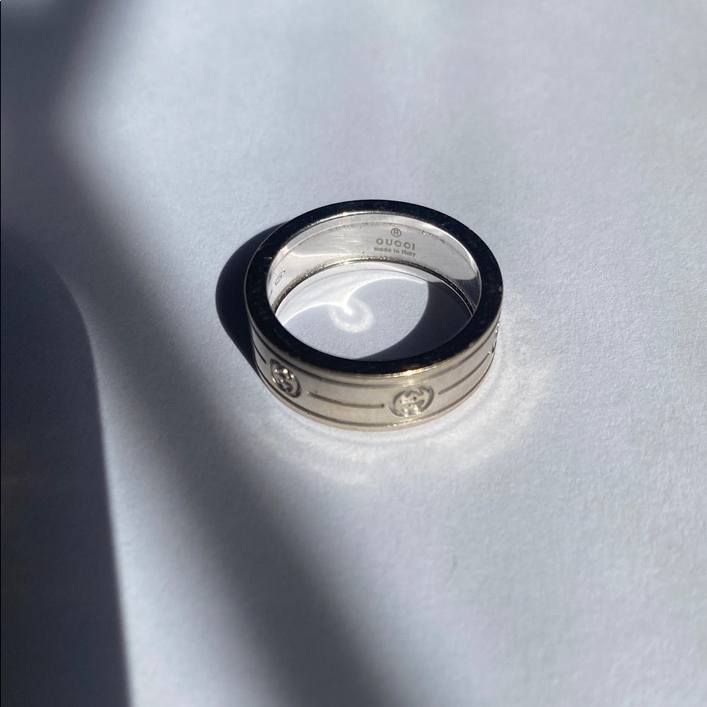Gucci monogram band ring 18k white gold size 6 - Picture 4 of 8